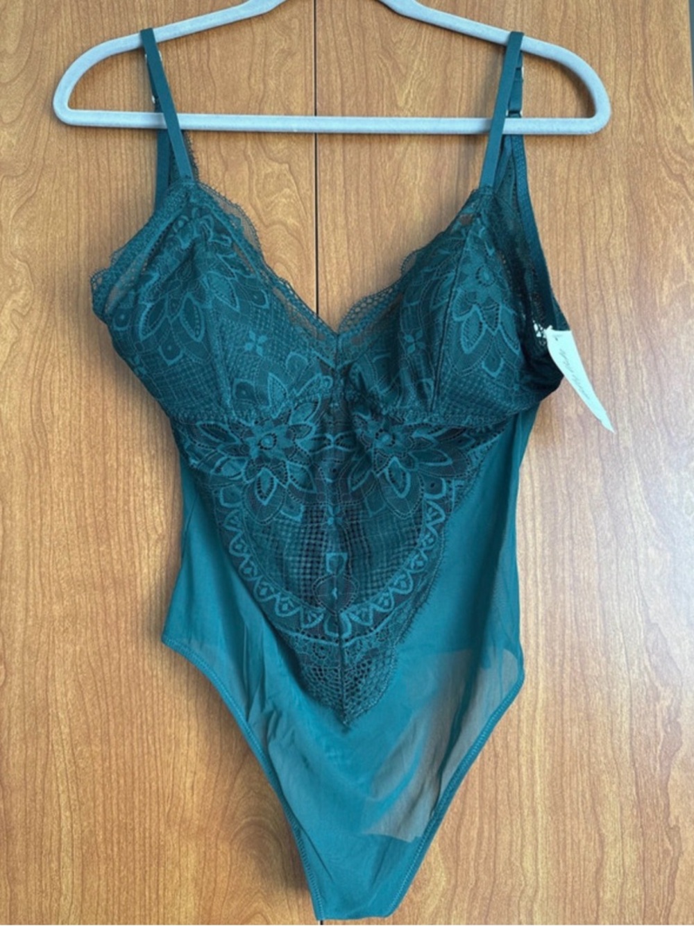 NWT Gilly Hicks Emerald Lace Bodysuit